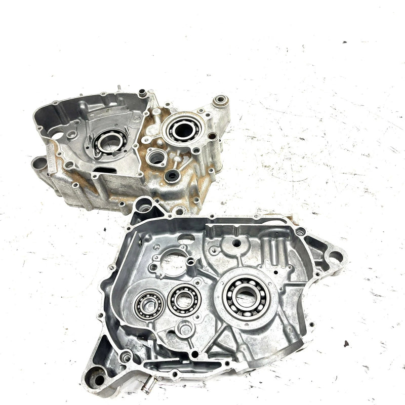 89-01 Suzuki Quadrunner 160 OEM Crankcase 11301-35861 AS30