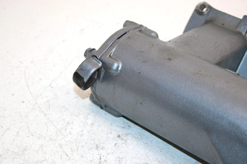 1993 Yamaha Waverunner 650 Oem Exhaust Manifold 6R7-14711-00-9M JY23
