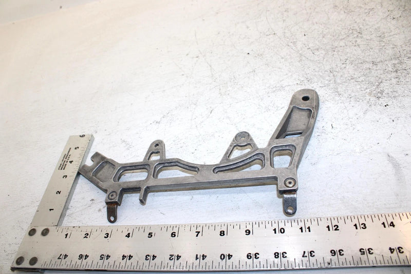 2013 Polaris 600 Rush Pro R Oem Exhaust Muffler Mount 1017804 SP29