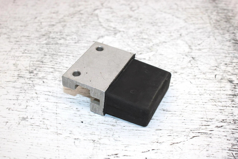 1997 Yamaha Venture Tr Oem Skid Dampner 1 89X-47456-00-00 SY15