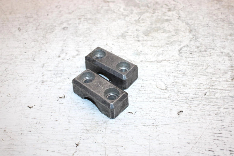 2002 Arctic Cat Zr 500 Cc Oem Handlebar Clamp Pair 0705-355 SA4