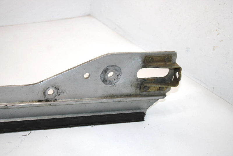 00 Yamaha Sx500r Oem RIght Sliding Frame Rail 8EA-47411-00-00 SY0