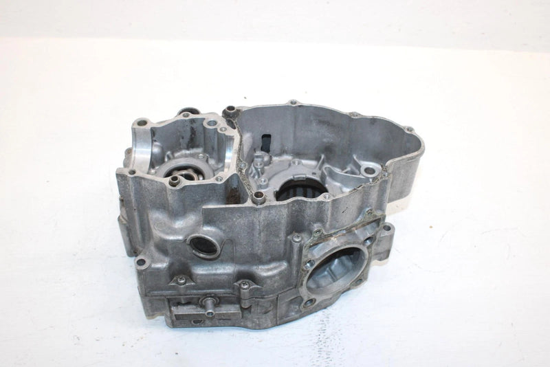 1986 Yamaha  Moto 4 Oem Crankcase 1NU-15100-00-00 AY7