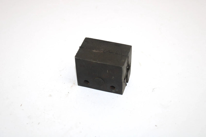 1996 Ski-doo Mxz 583 Oem Rear Suspension Bump Stop 570036700 Q5079
