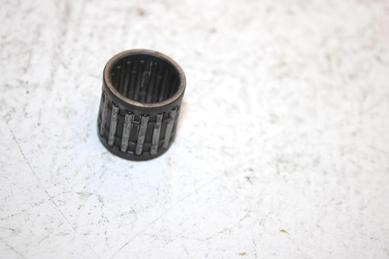 1994 Kawasaki 750 Ss Super Sport Oem Wrist pin Needle Bearing 13033-3702 JK9
