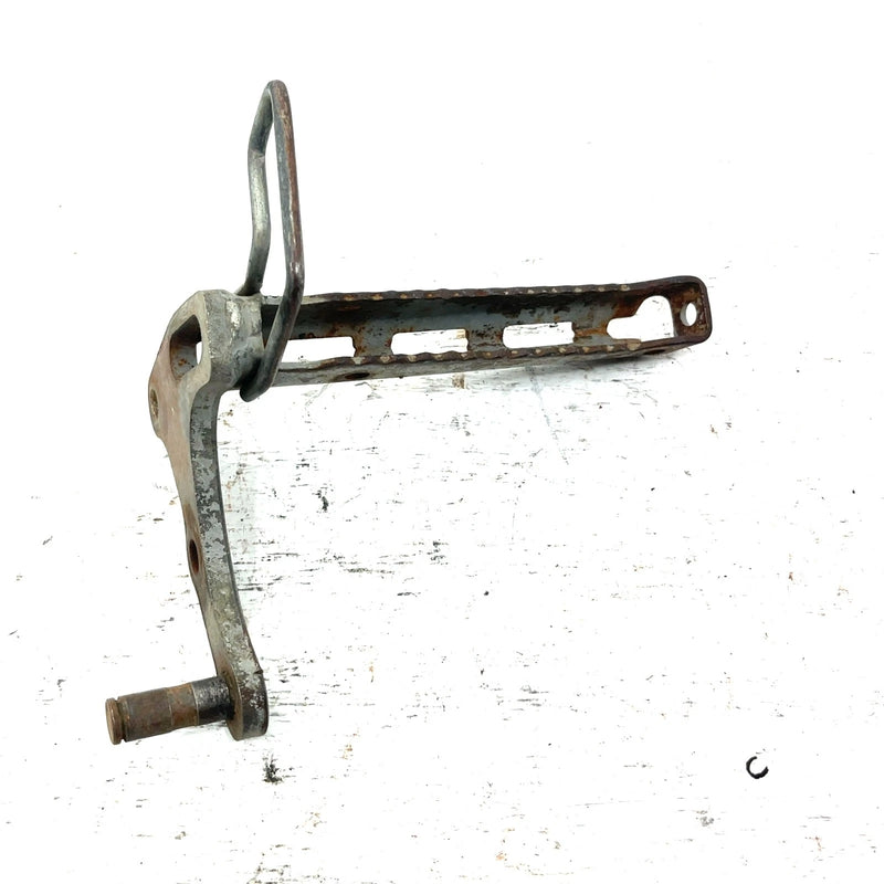 2000 Yamaha Warrior 350 YFM350X OEM Right Foot Peg 3GD-27421-11-00 AY67