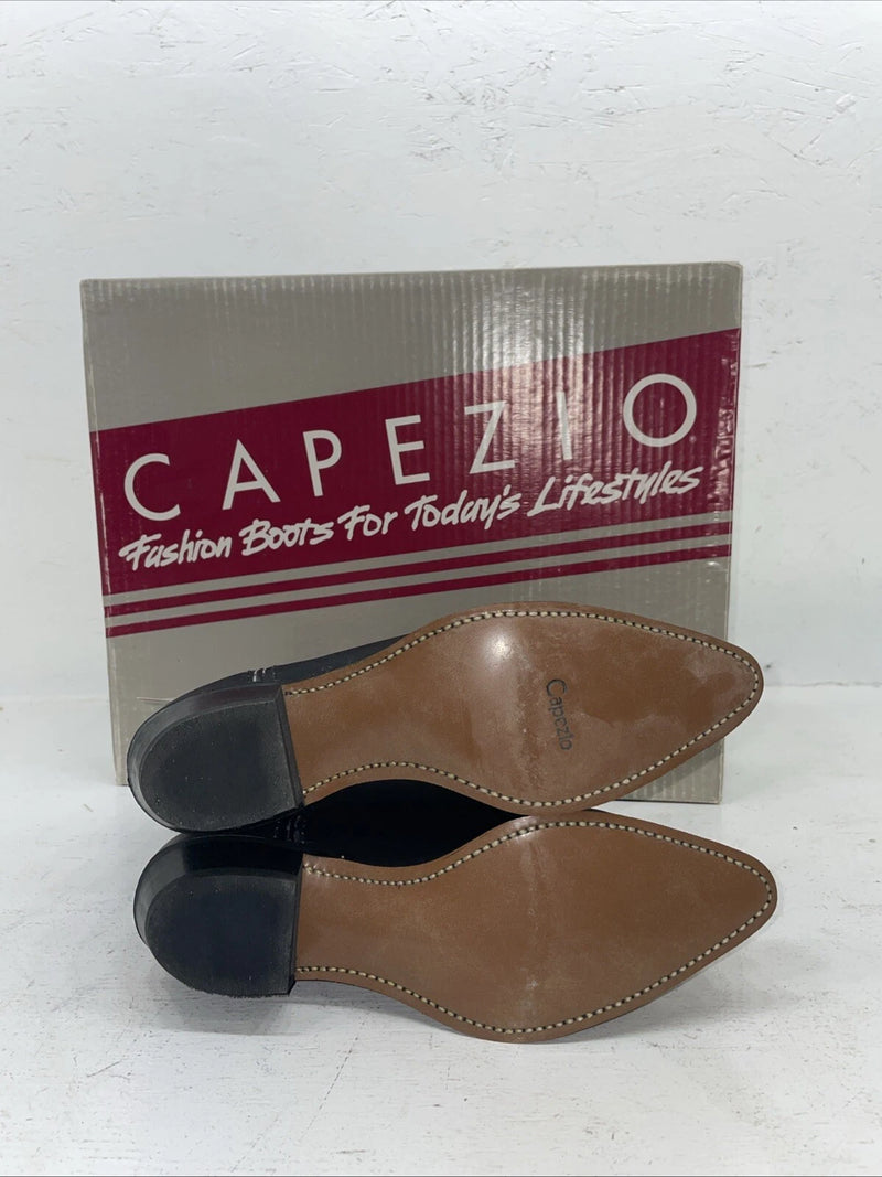 New Women’s Black Capezio Cowboy Boots. L 840 7 M. 18-116