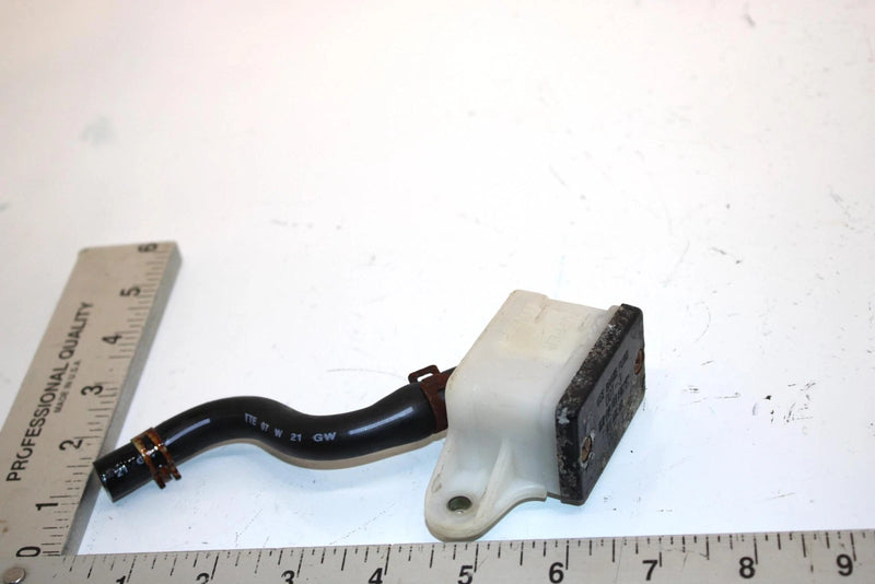 08 Arctic Cat Atv 250 Utility 2x4  Oem Brake Reservoir 3303-896 AA13