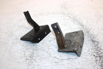 1995 Yamaha Vmax 600 Oem Footrest Bracket Set 8AB-21926-00-00 SY11