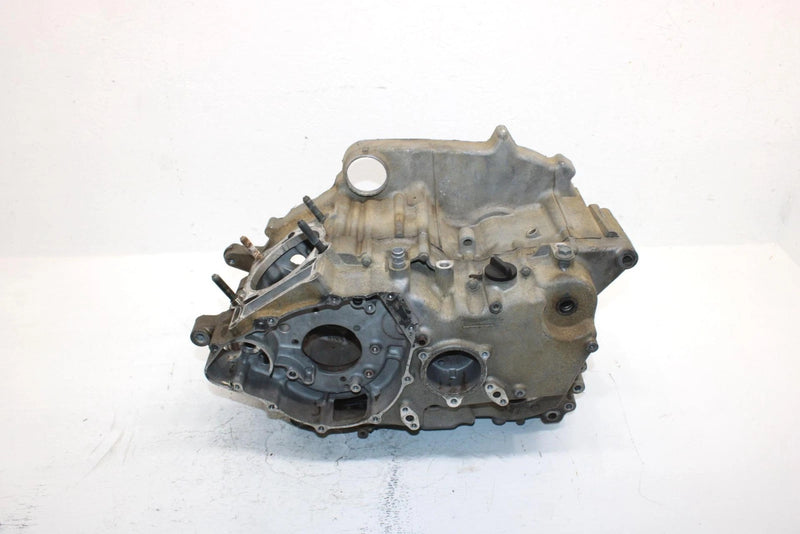 1998 Yamaha Grizzly Oem Crankcase  4WV-15100-12-00 AY49