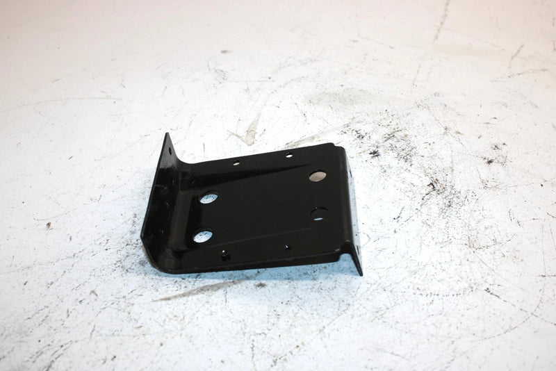 97 Polaris Indy 500 Oem Radius Rod Bracket 5222866-067 Q5584