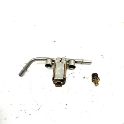 09-10 Polaris RZR 800 OEM Fuel Rail W/Bolt 2520808 XP8