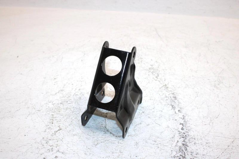 1982 Honda Atc110 Oem Engine Hanger 50121-943-000 50121-943-680 AH65