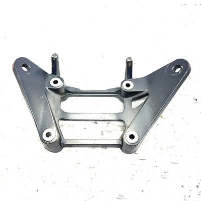 96-97 Yamaha WaveVenture 1100 WVT1100 OEM Rear Engine Mount 63M-21425-00-94 JY14