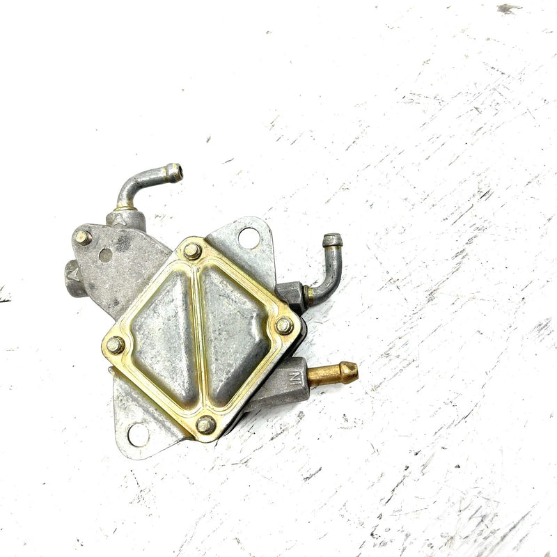 2004 Yamaha Rhino 660 OEM Fuel Gas Pump 5UG-13910-01-00 XY3.1