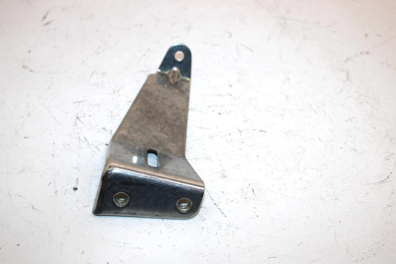 94 Yamaha Vmax 600 Oem Oil Tank Bracket 8AB-2193F-00-00 8AB-2193F-01-00 SYS