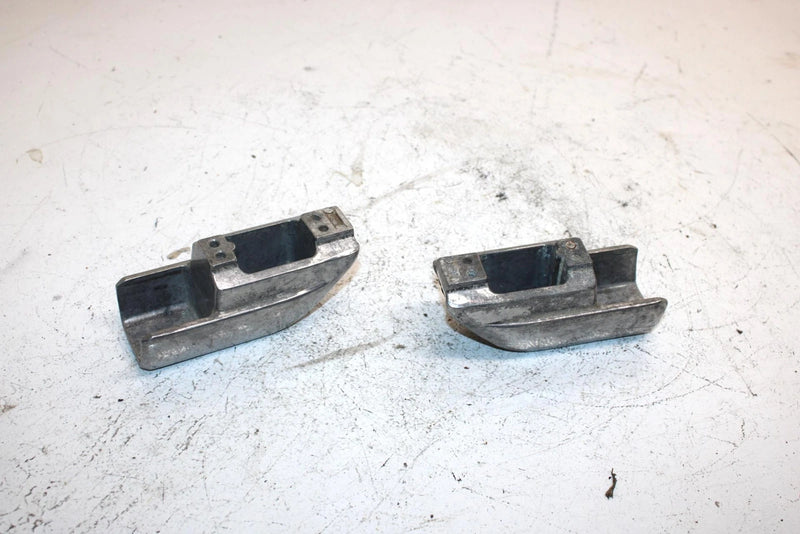 83 Yamaha Excel Iii Ec340g Oem Bumper End Cap Pair 8G8-77523-01-00 SY7