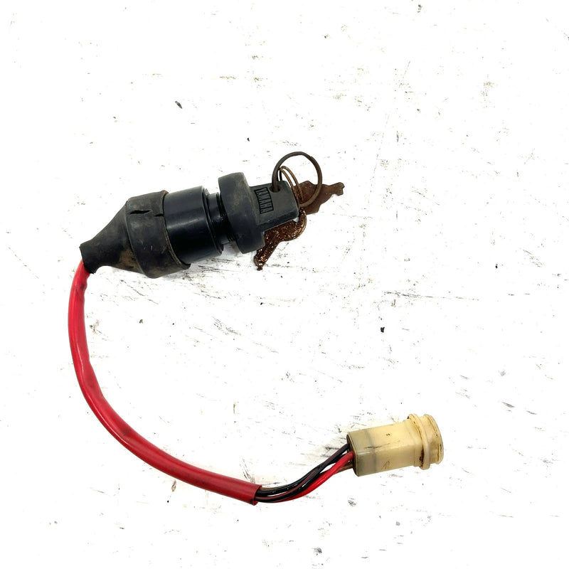 1988 Yamaha Moto 4 OEM Ignition Key Switch 1UY-82510-09-00 AY57
