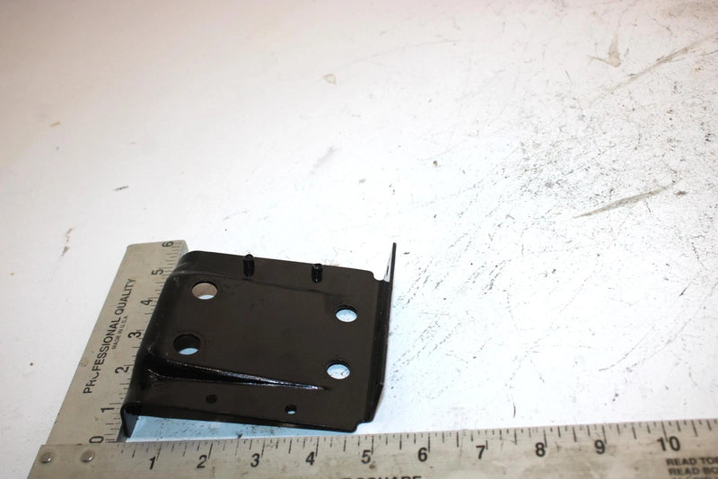 97 Polaris Indy 500 Oem Radius Rod Bracket 5222866-067 Q5584