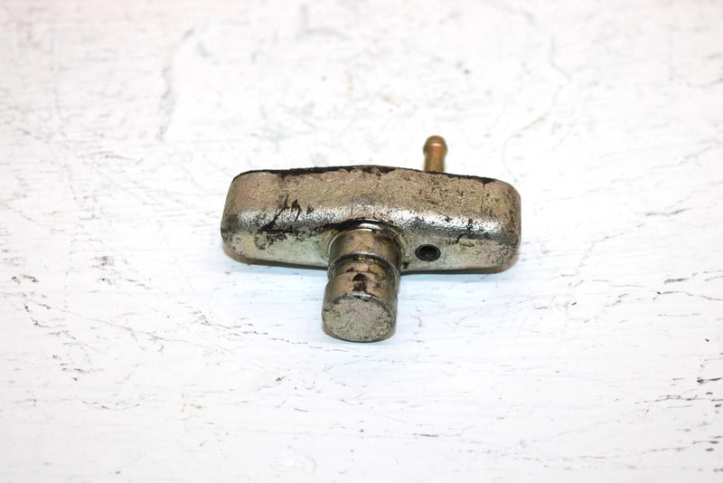 1999 Yamaha  Bear Tracker 2wd Oem Front Brake Anchor 4XE-F7206-00-00 AY50