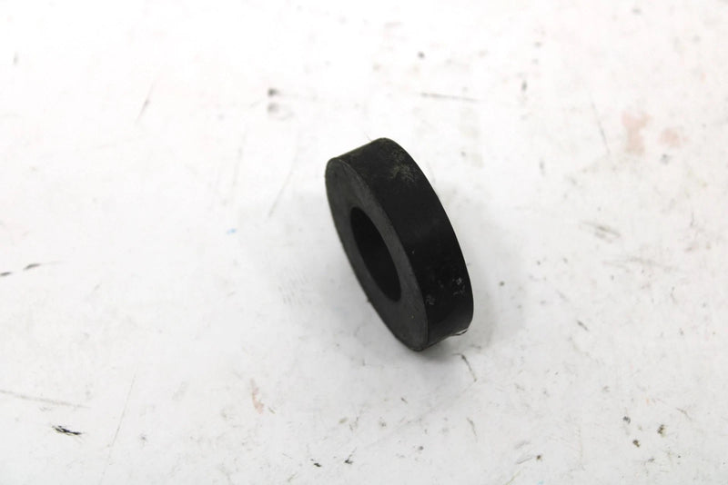 1987 Yamaha Srv Oem Engine Mount Damper 8V9-21485-00-00 SY131