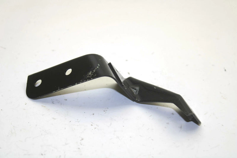 Yamaha OEM Left Hood Bracket 82m-2196f-00-00 Q5190
