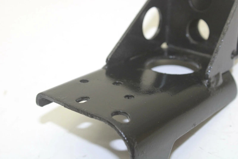 96 Polaris Classic OEM Exhaust Pipe Front Bracket 1260657-067 Q5151