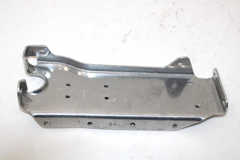 1988 Yamaha Srv Oem Right Steering Gate Bracket 8L8-23883-00-00 SY62