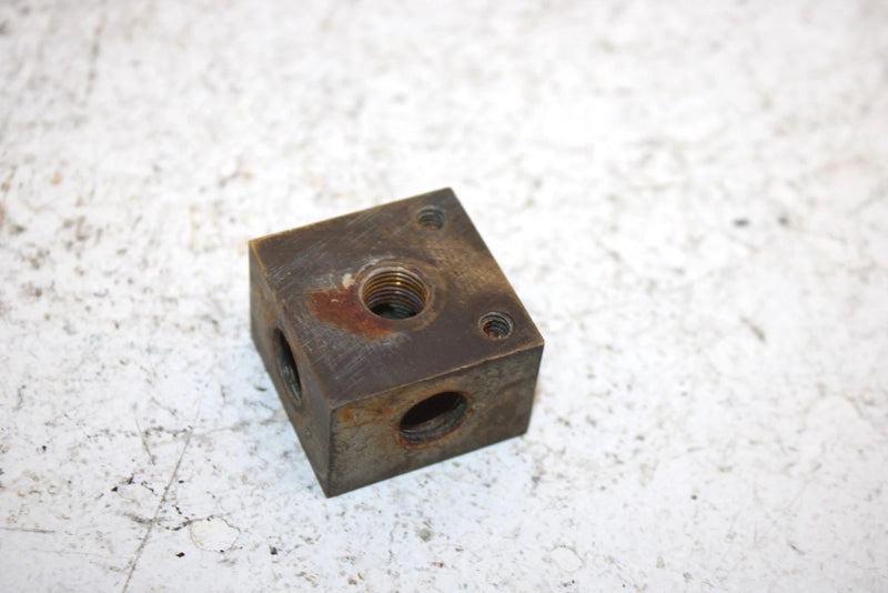 1997 Polaris Magnum 425 Oem Brake Tee Fitting 7052103 AP166
