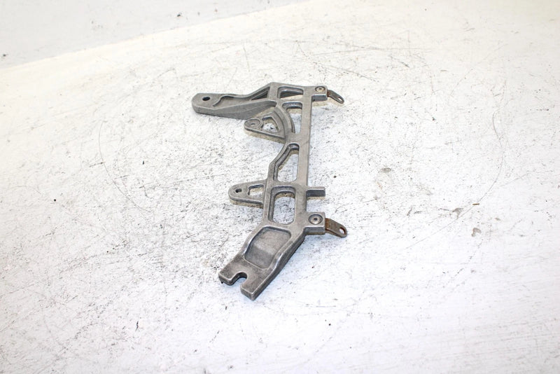 2013 Polaris 600 Rush Pro R Oem Exhaust Muffler Mount 1017804 SP29