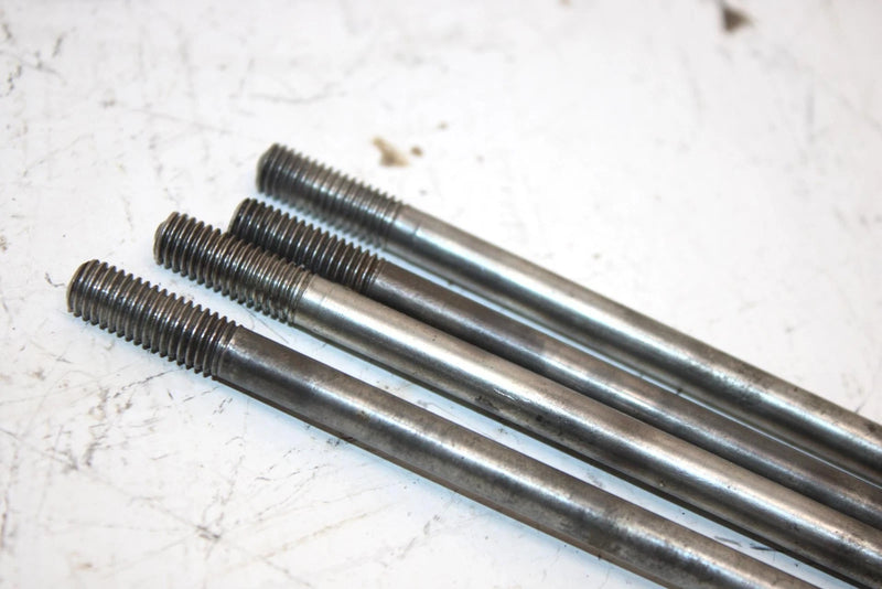 88 Yamaha Excel Iii Oem Cylinder Stud Set Of 8 90116-08107-00 SY12