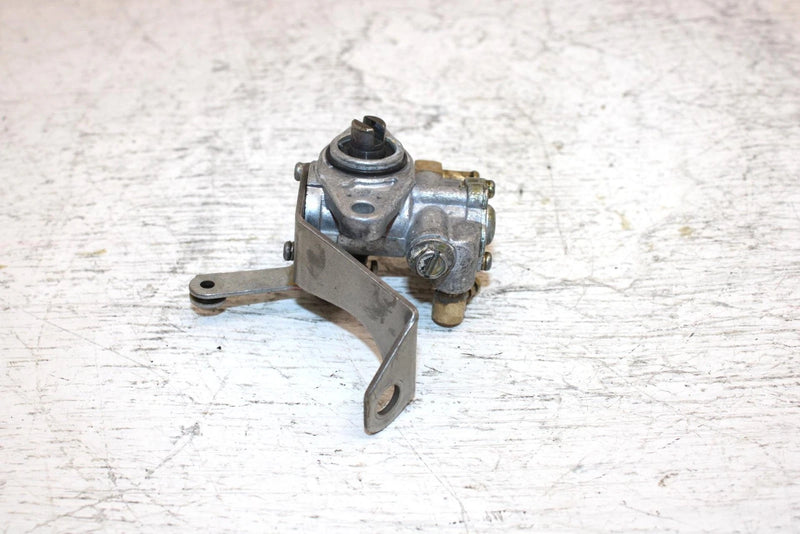 1997 Yamaha Vmax Sx 700 Triple Oem Oil Pump 8CH-13100-00-00 SY10