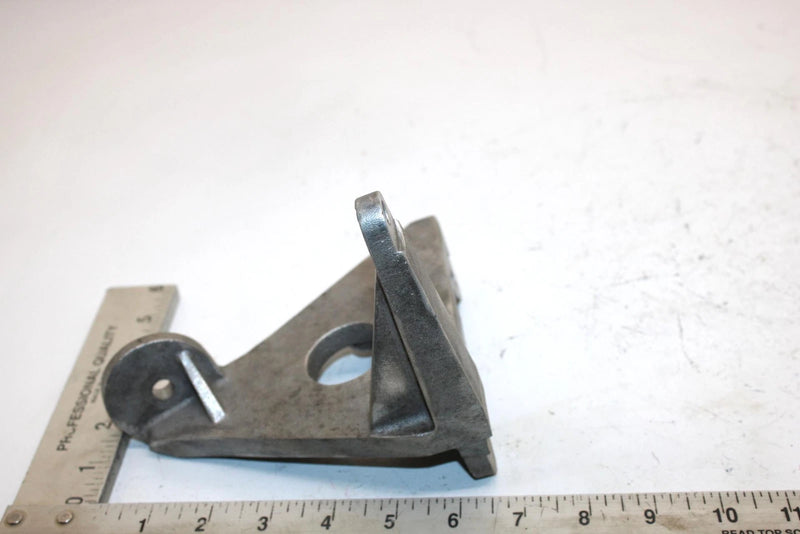 97 Arctic Cat Cougar Oem Front Left Engine Bracket 0745-057 SAS