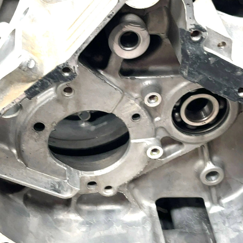 2006 Yamaha Rhino 450 YXR450FA 4x4 OEM Crankcase 2P5-15100-01-00 XY2