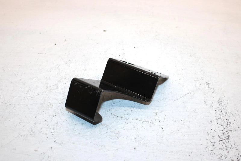 2006 Kawasaki Prarie 360 Oem Exhaust Pipe Bracket 11052-1807 AK29