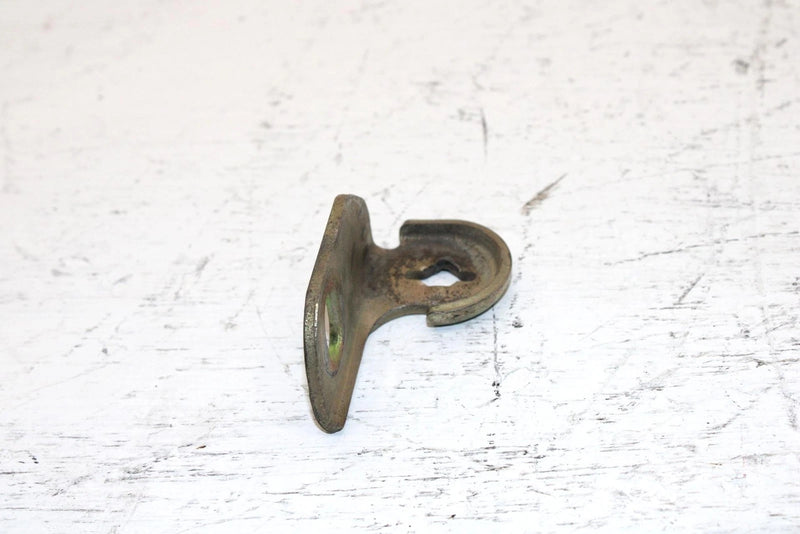 2002 Arctic Cat 375 Automatic (4x4 Green) Oem Seat Release Bracket 1406-004 AA29