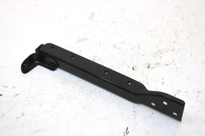 1988 Yamaha Enticer 340 Oem Left Steering Gate Bracket  82A-23898-00-00 SY130