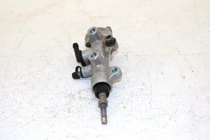 2004 Bombardier Out Lander Oem Rear Master Cylinder 705600254 AB12