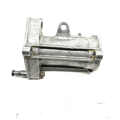 84-87 Suzuki Quadrunner 185 LT185 2x4 OEM Axle Housing W/Pin 64720-24402 AS39