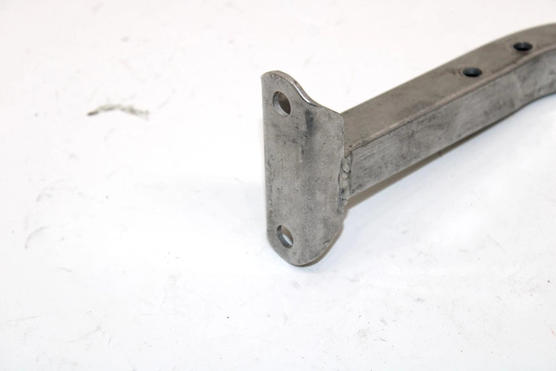 1985 Yamaha Vmax Oem Right Upper Steering Gate Bracket 8M6-23886-00-00 SY125