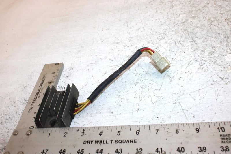 1998 Suzuki Quadrunner 250 Oem Voltage Regulator 32800-19B11 AS13