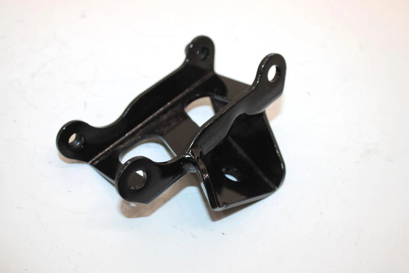 92 Yamaha Ovation Le Oem Engine Bracket 2 85L-21419-00-00 SYS