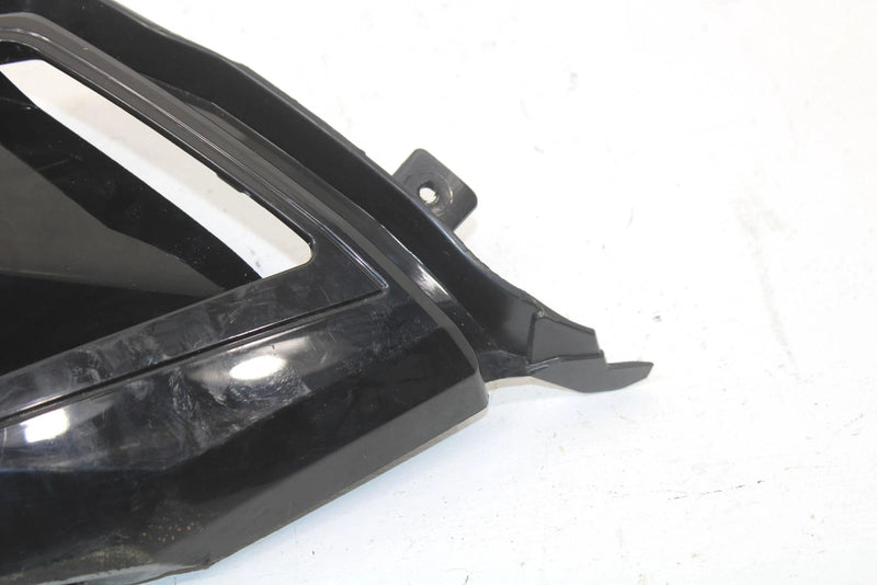2017 Ski-doo Grand Touring 900 Oem Right Bottom Pan Panel 420917705 SS65