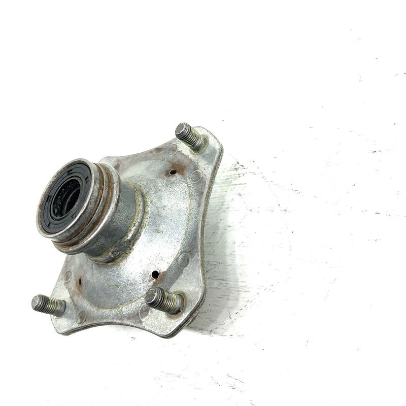 84-87 Suzuki Quadrunner 185 LT185 2x4 OEM Front Wheel Hub 54110-24403 AS39