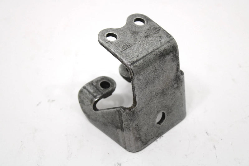 1989 Yamaha Ovation Deluxe Oem Front Upper Engine Bracket 85L-21411-00-00 SY69