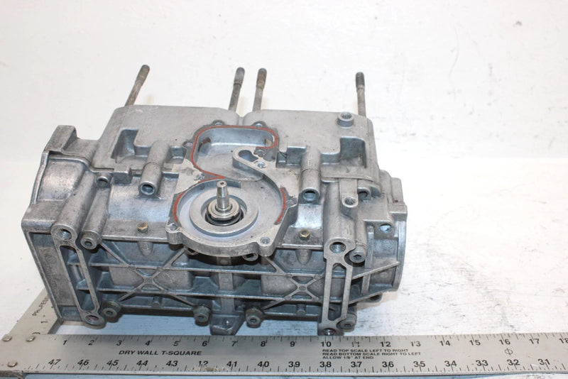 1999 Polaris 500 Xc Oem Crankcase 2201277 SP28