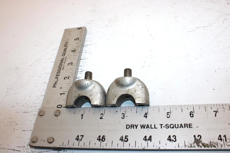 85 Honda Atc 110a All Terrain Oem Lower Handlebar Clamp Pair 53130-HB9-000 AH58