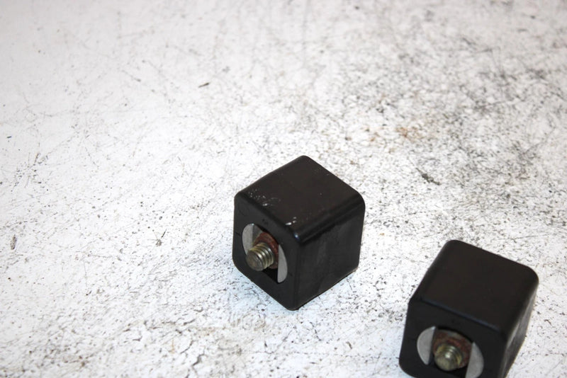 03 Arctic Cat Zl 600 Oem Coupler Block Pair 2604-545 SAS14
