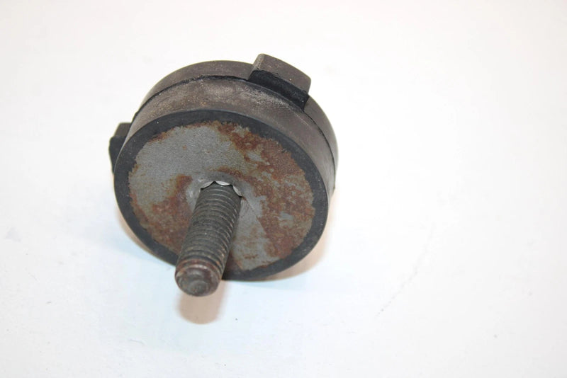 11 Polaris 550 Iq Shift Oem Rubber Isolator 3021717 SP88