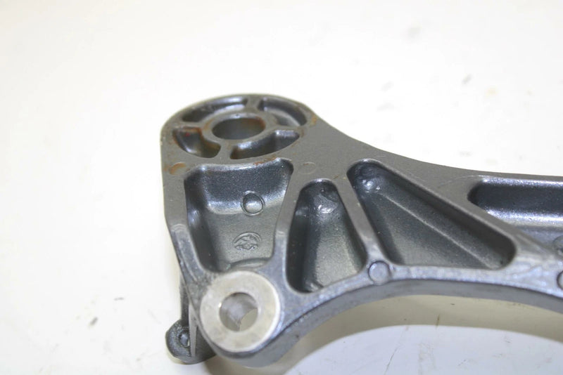 96 Yamaha Wave Raider 760 OEM Right Engine Mount 6R7-21425-01-00 JY1 